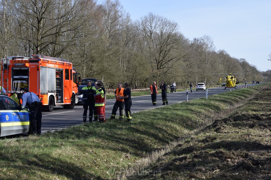 Schwerer VU Krad Fahrrad Koeln Porz Alte Koelnerstr P058.JPG - Miklos Laubert